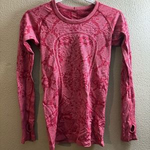 Lululemon longsleeve shirt